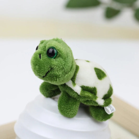 Claire Mini Turtle Keychain